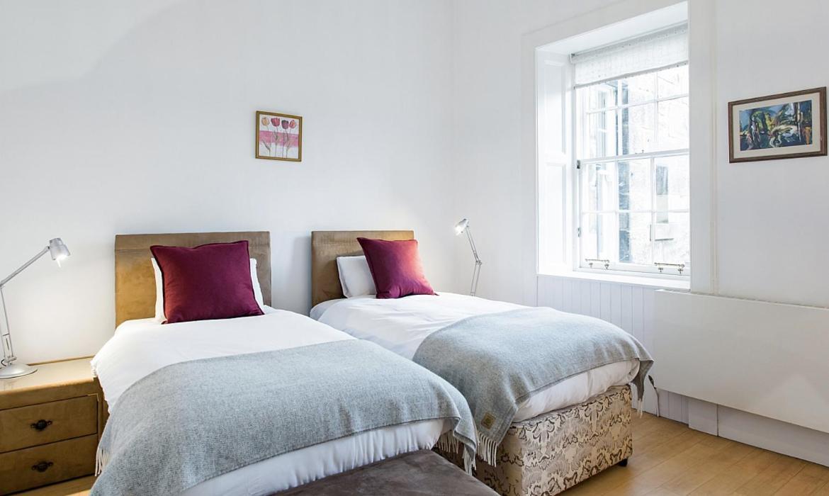 Royal Mile Apartments Edinburgh Eksteriør billede